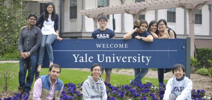 Mức học phí đào tạo tại trường Đại học Yale - Mỹ